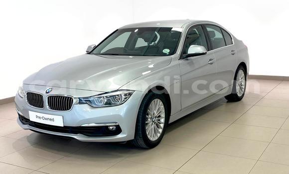Acheter Occasion Voiture BMW 3–Series Gris à Chingola, Zambie