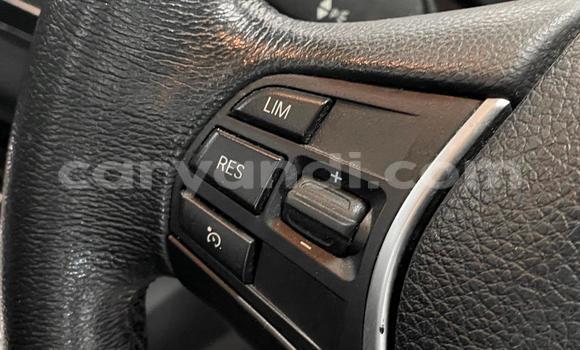 Acheter Occasion Voiture BMW 3–Series Gris à Chingola, Zambie Acheter Occasion Voiture BMW 3–Series Gris à Chingola, Zambie