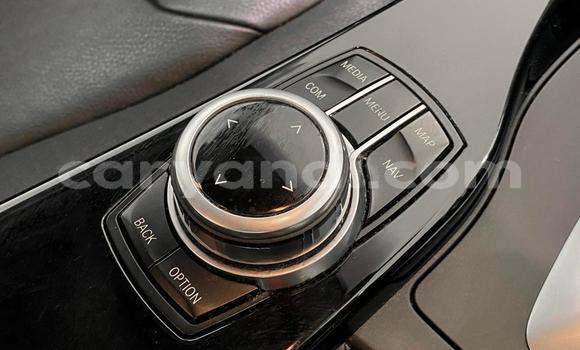 Acheter Occasion Voiture BMW 3–Series Gris à Chingola, Zambie Acheter Occasion Voiture BMW 3–Series Gris à Chingola, Zambie