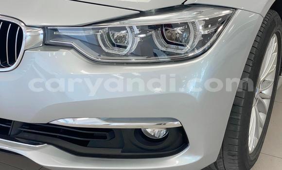 Acheter Occasion Voiture BMW 3–Series Gris à Chingola, Zambie Acheter Occasion Voiture BMW 3–Series Gris à Chingola, Zambie