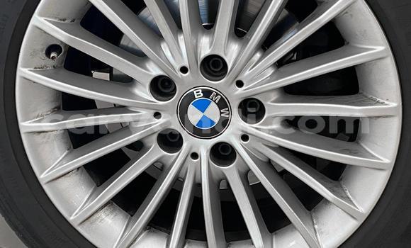 Acheter Occasion Voiture BMW 3–Series Gris à Chingola, Zambie Acheter Occasion Voiture BMW 3–Series Gris à Chingola, Zambie