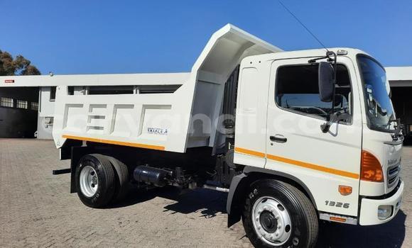 Tenga Tsaru Hino 300 Series Chena Rori in Lusaka in Zambia Tenga Tsaru Hino 300 Series Chena Rori in Lusaka in Zambia