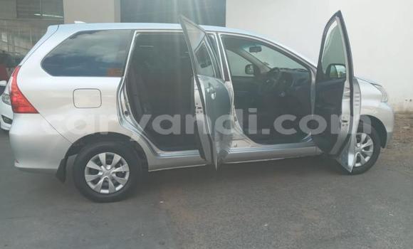 Acheter Occasion Voiture Toyota Avanza Gris à Lusaka, Zambie Acheter Occasion Voiture Toyota Avanza Gris à Lusaka, Zambie