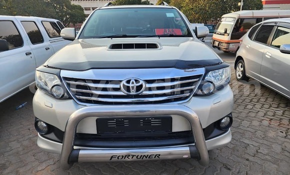 Tenga Tsaru Toyota Fortuner Zvimwe Mota in Lusaka in Zambia Tenga Tsaru Toyota Fortuner Zvimwe Mota in Lusaka in Zambia