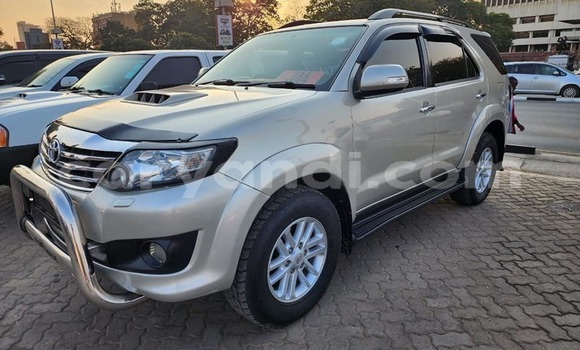 Acheter Occasion Voiture Toyota Fortuner Autre à Lusaka, Zambie Acheter Occasion Voiture Toyota Fortuner Autre à Lusaka, Zambie