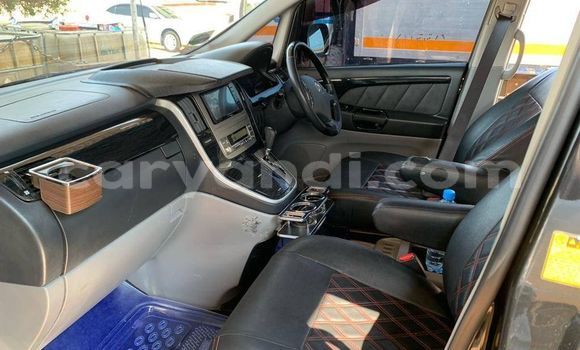 Acheter Occasion Voiture Toyota Alphard Noir à Chipata, Zambie Acheter Occasion Voiture Toyota Alphard Noir à Chipata, Zambie