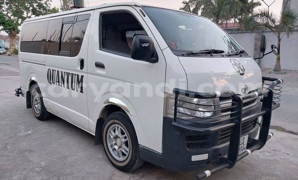 Acheter Occasion Voiture Toyota Hiace Blanc à Lusaka, Zambie Acheter Occasion Voiture Toyota Hiace Blanc à Lusaka, Zambie