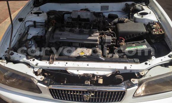 Acheter Occasion Voiture Toyota Corolla Blanc à Lusaka, Zambie Acheter Occasion Voiture Toyota Corolla Blanc à Lusaka, Zambie