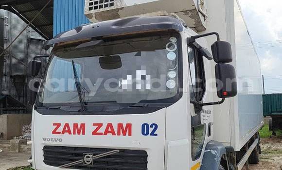 Buy Used Hyundai Chorus White Truck in Lusaka in Zambia