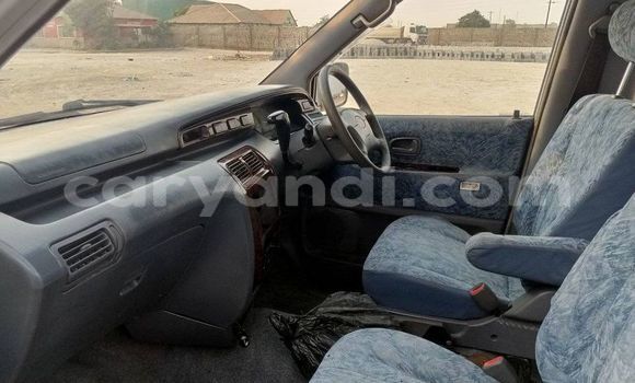 Acheter Occasion Voiture Toyota Noah Blanc à Chingola, Zambie Acheter Occasion Voiture Toyota Noah Blanc à Chingola, Zambie