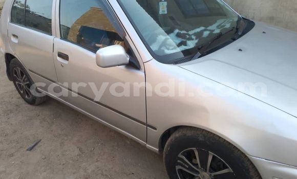 Tenga Tsaru Toyota Starlet Zvimwe Mota in Chipata in Zambia