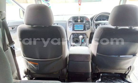 Acheter Occasion Voiture Mitsubishi Pajero Blanc à Lusaka, Zambie Acheter Occasion Voiture Mitsubishi Pajero Blanc à Lusaka, Zambie