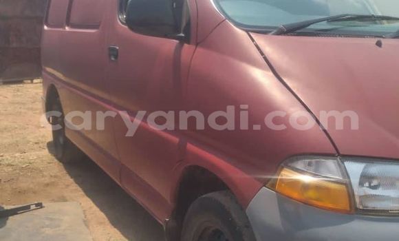 Acheter Occasion Voiture Toyota Hiace Rouge à Chingola, Zambie Acheter Occasion Voiture Toyota Hiace Rouge à Chingola, Zambie