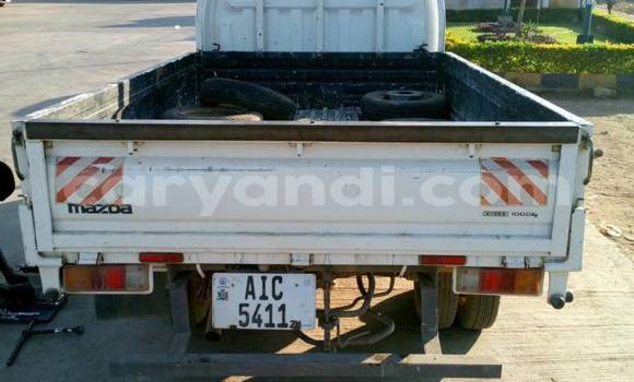 Acheter Occasion Voiture Mazda Verisa Blanc à Chilanga, Lusaka Acheter Occasion Voiture Mazda Verisa Blanc à Chilanga, Lusaka