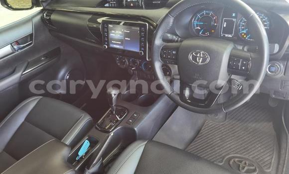 Acheter Occasion Voiture Toyota Hilux Blanc à Ndola, Zambie Acheter Occasion Voiture Toyota Hilux Blanc à Ndola, Zambie
