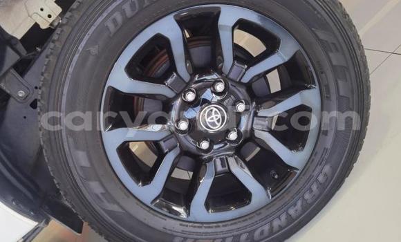 Acheter Occasion Voiture Toyota Hilux Blanc à Ndola, Zambie Acheter Occasion Voiture Toyota Hilux Blanc à Ndola, Zambie