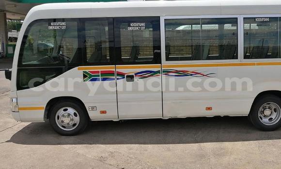 Tenga Tsaru Toyota Coaster Chena Mota in Ndola in Zambia Tenga Tsaru Toyota Coaster Chena Mota in Ndola in Zambia