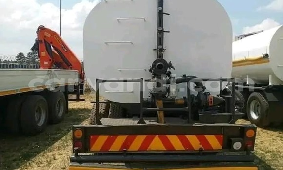 Tenga Tsaru Hino 300 Series Chena Rori in Luanshya in Zambia Tenga Tsaru Hino 300 Series Chena Rori in Luanshya in Zambia