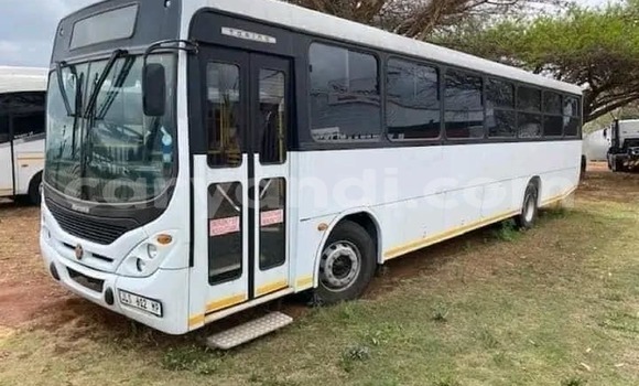 Tenga Tsaru Mercedes–Benz Sprinter Chena Rori in Lusaka in Zambia Tenga Tsaru Mercedes–Benz Sprinter Chena Rori in Lusaka in Zambia