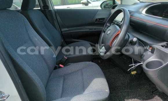 Nunua Ilio tumika Toyota Sienta Nyeupe Gari ndani ya Kitwe nchini Zambia Nunua Ilio tumika Toyota Sienta Nyeupe Gari ndani ya Kitwe nchini Zambia