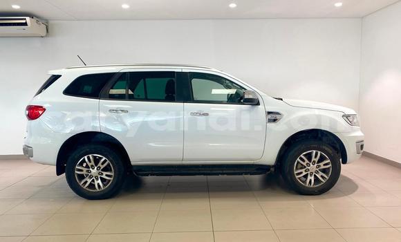 Tenga Tsaru Ford Everest Chena Mota in Lusaka in Zambia