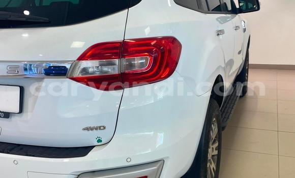 Acheter Occasion Voiture Ford Everest Blanc à Lusaka, Zambie Acheter Occasion Voiture Ford Everest Blanc à Lusaka, Zambie