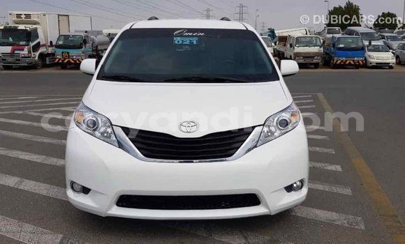 Buy Import Toyota Sienna White Car in Import - Dubai in Zambia Buy Import Toyota Sienna White Car in Import - Dubai in Zambia