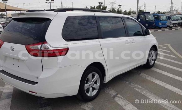 Buy Import Toyota Sienna White Car in Import - Dubai in Zambia Buy Import Toyota Sienna White Car in Import - Dubai in Zambia