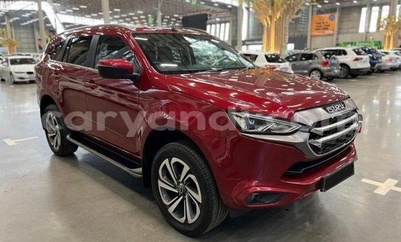 Acheter Occasion Voiture Isuzu MU-X Rouge à Lusaka, Zambie Acheter Occasion Voiture Isuzu MU-X Rouge à Lusaka, Zambie