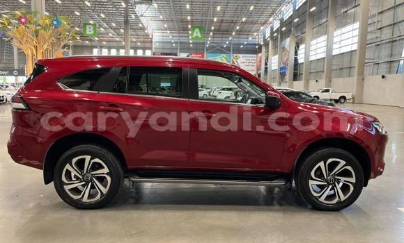 Acheter Occasion Voiture Isuzu MU-X Rouge à Lusaka, Zambie Acheter Occasion Voiture Isuzu MU-X Rouge à Lusaka, Zambie
