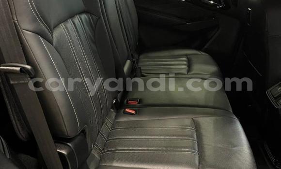 Acheter Occasion Voiture Isuzu MU-X Rouge à Lusaka, Zambie Acheter Occasion Voiture Isuzu MU-X Rouge à Lusaka, Zambie