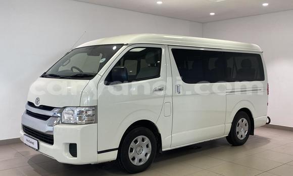 Buy Used Toyota iQ White Car in Lusaka in Zambia