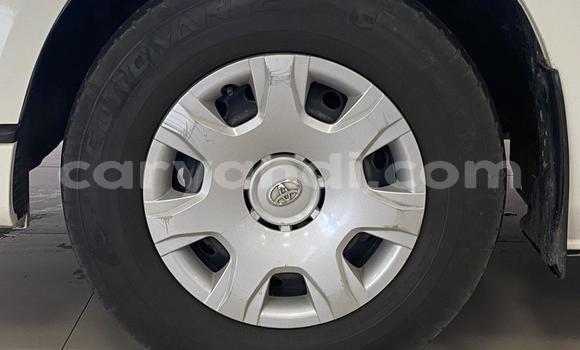 Acheter Occasion Voiture Toyota iQ Blanc à Lusaka, Zambie Acheter Occasion Voiture Toyota iQ Blanc à Lusaka, Zambie