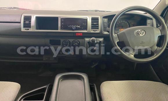 Acheter Occasion Voiture Toyota iQ Blanc à Lusaka, Zambie Acheter Occasion Voiture Toyota iQ Blanc à Lusaka, Zambie