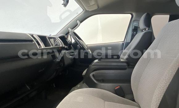 Acheter Occasion Voiture Toyota iQ Blanc à Lusaka, Zambie Acheter Occasion Voiture Toyota iQ Blanc à Lusaka, Zambie