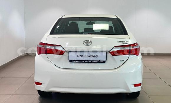 Acheter Occasion Voiture Toyota Corolla Blanc à Lusaka, Zambie Acheter Occasion Voiture Toyota Corolla Blanc à Lusaka, Zambie