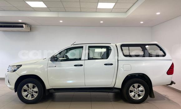 Buy Used Toyota Hilux White Car in Lusaka in Zambia Buy Used Toyota Hilux White Car in Lusaka in Zambia