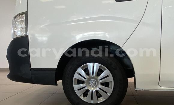 Nunua Ilio tumika Nissan NV350 Caravan Nyeupe Gari ndani ya Lusaka nchini Zambia Nunua Ilio tumika Nissan NV350 Caravan Nyeupe Gari ndani ya Lusaka nchini Zambia