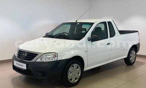 Buy Used Nissan NP 300 White Car in Lusaka in Zambia