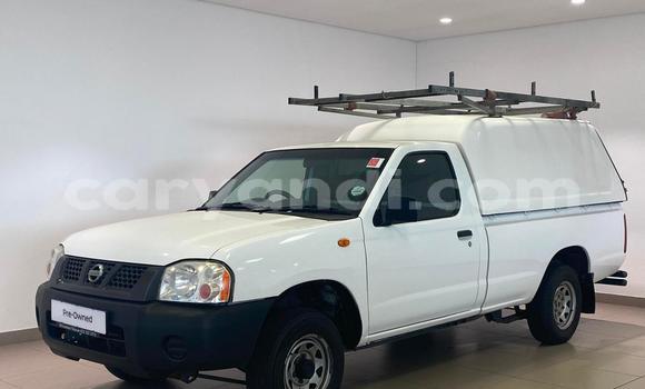 Nunua Ilio tumika Nissan NP 300 Nyeupe Gari ndani ya Lusaka nchini Zambia Nunua Ilio tumika Nissan NP 300 Nyeupe Gari ndani ya Lusaka nchini Zambia