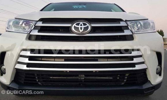 Buy Import Toyota Highlander White Car in Import - Dubai in Zambia Buy Import Toyota Highlander White Car in Import - Dubai in Zambia