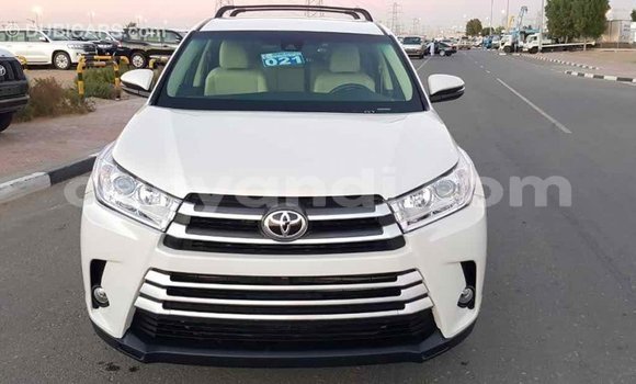 Buy Import Toyota Highlander White Car in Import - Dubai in Zambia Buy Import Toyota Highlander White Car in Import - Dubai in Zambia