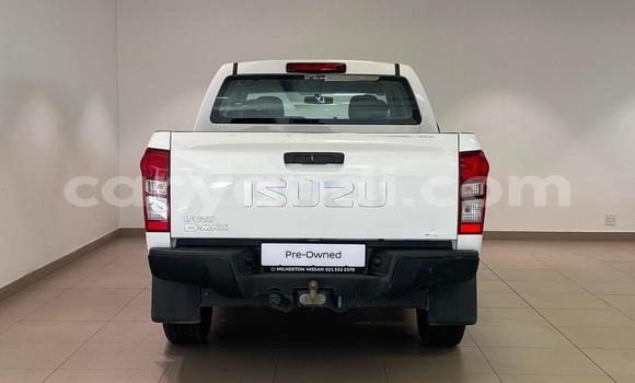 Nunua Ilio tumika Isuzu D–MAX Nyeupe Gari ndani ya Lusaka nchini Zambia Nunua Ilio tumika Isuzu D–MAX Nyeupe Gari ndani ya Lusaka nchini Zambia