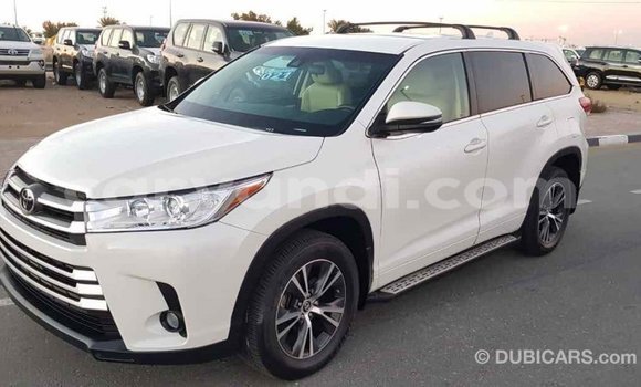 Buy Import Toyota Highlander White Car in Import - Dubai in Zambia Buy Import Toyota Highlander White Car in Import - Dubai in Zambia