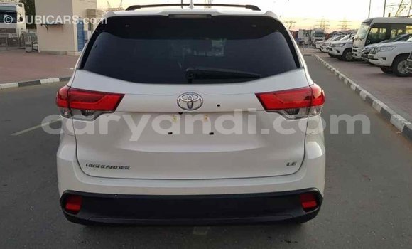 Buy Import Toyota Highlander White Car in Import - Dubai in Zambia Buy Import Toyota Highlander White Car in Import - Dubai in Zambia