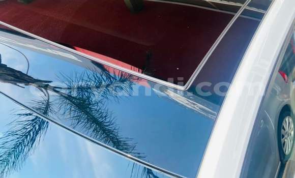 Nunua Ilio tumika Volkswagen Golf R Nyeupe Gari ndani ya Lusaka nchini Zambia Nunua Ilio tumika Volkswagen Golf R Nyeupe Gari ndani ya Lusaka nchini Zambia