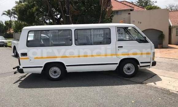 Acheter Occasion Voiture Toyota Hiace Blanc à Lusaka, Zambie Acheter Occasion Voiture Toyota Hiace Blanc à Lusaka, Zambie