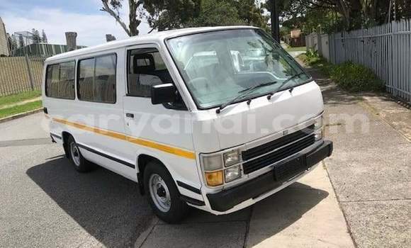 Acheter Occasion Voiture Toyota Hiace Blanc à Lusaka, Zambie Acheter Occasion Voiture Toyota Hiace Blanc à Lusaka, Zambie