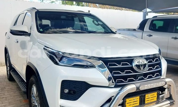 Nunua Ilio tumika Toyota Fortuner Nyingine Gari ndani ya Lusaka nchini Zambia Nunua Ilio tumika Toyota Fortuner Nyingine Gari ndani ya Lusaka nchini Zambia