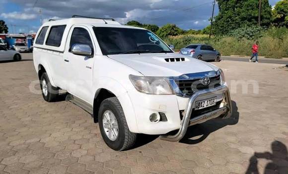 Acheter Occasion Voiture Toyota Hilux Blanc à Chingola, Zambie Acheter Occasion Voiture Toyota Hilux Blanc à Chingola, Zambie